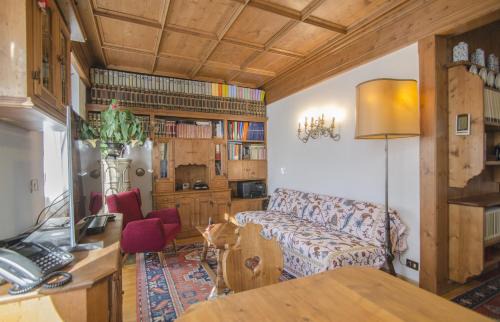 Cortina d'Ampezzo Historic Centre Apartment | Comodo appartamento nel cuore di Cortina