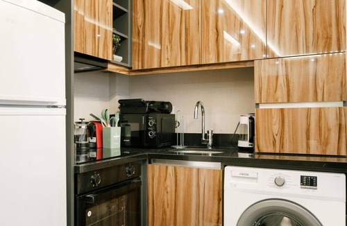 Yakuplu Apartment | Compact Flat 2 min to Metro, Near Marmara Park