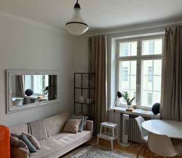 Toolo Apartment | Compact one-bedroom apartment in Taka-Töölö