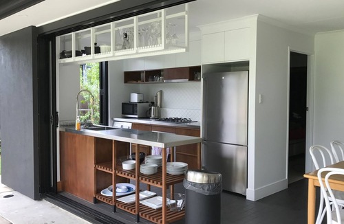 South Mackay House | Compact single level home with pool and huge fenced yard