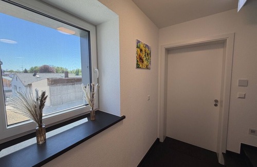 Burgau Apartment | Compact Studio 14 min Legoland Burgau | Smart Lock + WLAN