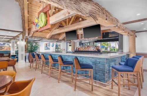Park Shore Hotel | Compass by Margaritaville Hotel Naples