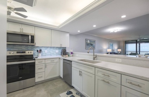 Sanibel Condo | Compass Point 162 - Direct Gulf Views!