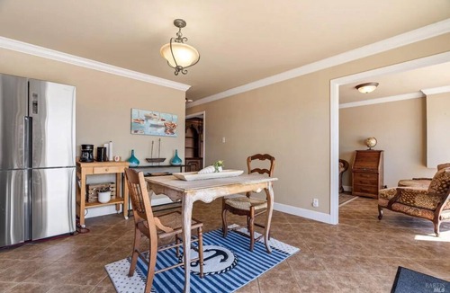 Dillon Beach House | Compass Rose - A Walk to Dillon Beach