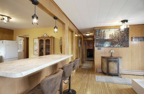 Peru House | Compass Rose · Cozy & Clean House! + W/D! Sm dogs OK!