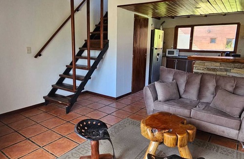 Dina Huapi Cabin | COMPLEJO RAICES PATAGONICAS CABAÑA CLASICA