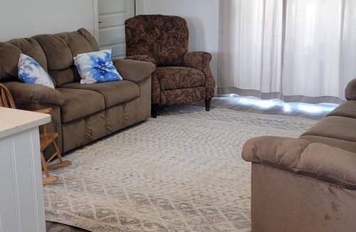 Zuzax House | Complete 2 Bedroom Casita in Sandia Park, NM. Close to Abq & Santa Fe.