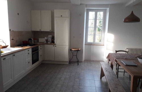 Riberac House | COMPLETE AUTHENTIC QUIET & HEALTHY HOUSE WITH PICINE 10x4m = 100% YOURS