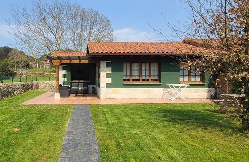 La Portilla Cottage | Complete green apartment in Llanes