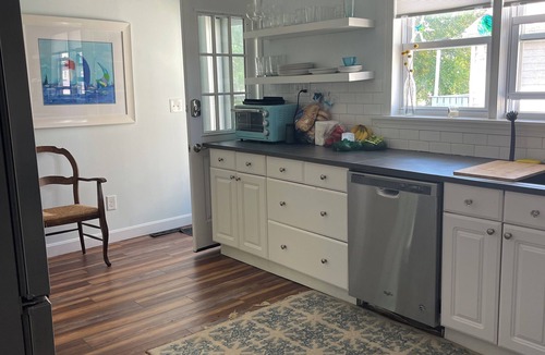 Kenberma House | Complete remodel: 4 houses from Hull Bay, 4 blocks from the beach