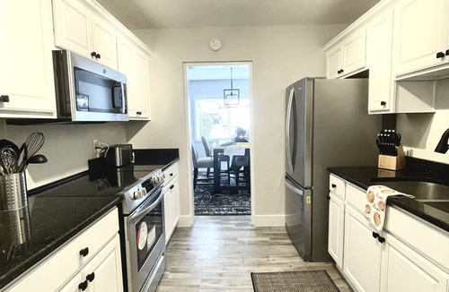 Athens Condo | Complete remodel! Upscale Condo! walking distance to UGA