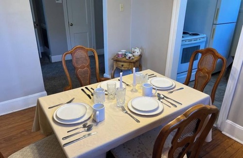 Selma Apartment | Complete your historical tour of Selma by living in an 1862 antebellum home.
