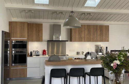 L'Echardiere House | Completely renovated old winery in a typical island village