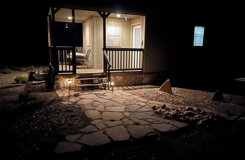 Valle Apartment | completely off-grid tiny home 32 miles south of the Grand Canyon south rim.