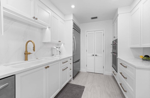 Whitney Beach House | Completely Refurbished - Gorgeous Beachside Condo/Townhome on Longboat Key Beach