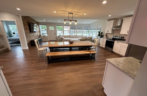 Port Sanilac Cottage | Completely remodeled getaway! Walking distance to beach, restaurants and bars
