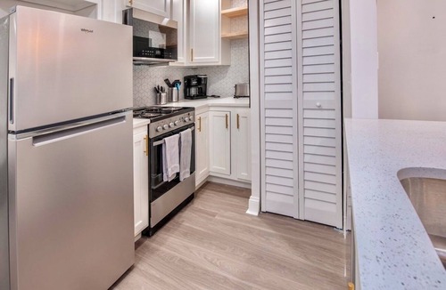South Hyde Park Apartment | Completely remodeled apartment in the heart of Kansas City