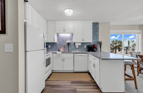 Surfside Beach Condo | Completely Renovated Oceanfront Unit in Quaint Surfside Beach! SC205b