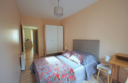 Vernier Apartment | Completely renovated 2-room Libération apartment