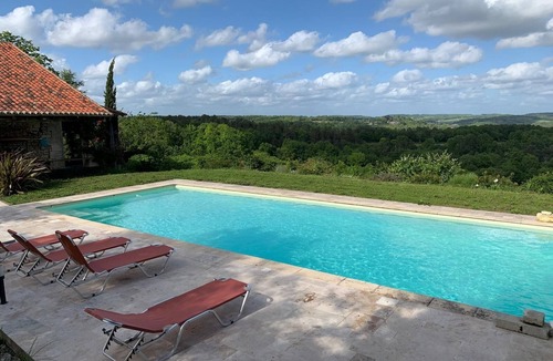 Celles House | Completely renovated character house, charm, exceptional view, quiet location.