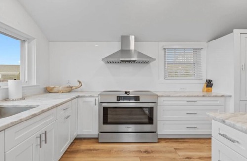 Dennis Port House | Completely Renovated Cottage Overlooking Nantucket Sound with Private Beach