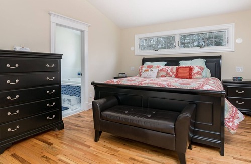 Amagansett North House | Completely renovated- Upscale home In Amagansett