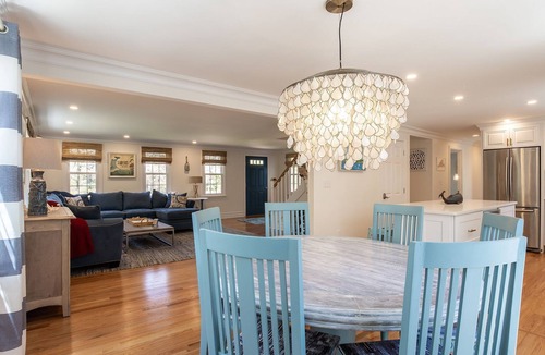 Katama House | Completely renovated Edgartown cape with New Pool ~ Sleeps 14