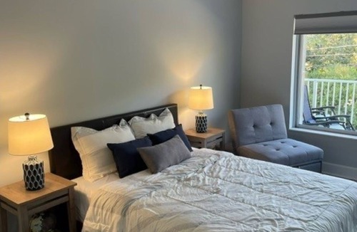 Central Beach Condo | Completely updated condo in perfect location 2 blocks to beach and Ocean Drive