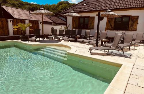 Medias House | Complex Butoaiele Transilvaniei - Cazare & SPA - Natura - Relaxare