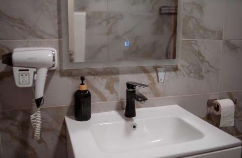 Izbiceni Apartment | Complex Chitu, Odihna, Camere Cozy si Cazino