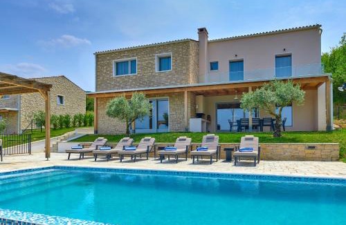 Brkac Villa | Complex Motovun