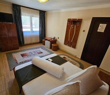 Firiza Hotel | Complex Turistic Caprioara