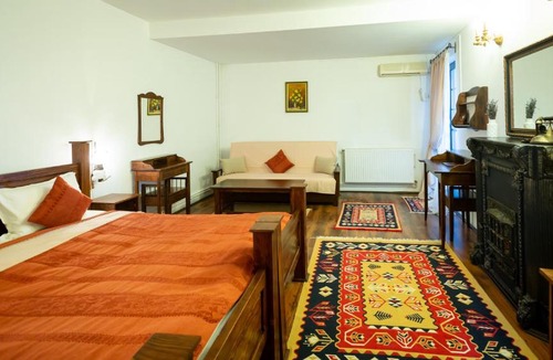 Maracineni Hotel | Complex Turistic "Moara Dragaicilor"