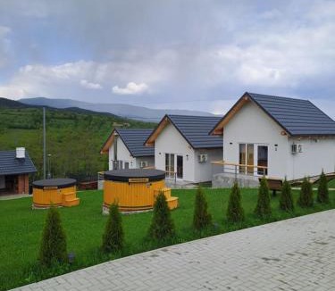 Baltatesti House | Complex Turistic Padurea Mare