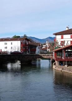 Uhart-Cize Apartment | Compostelle Chemin Garazi