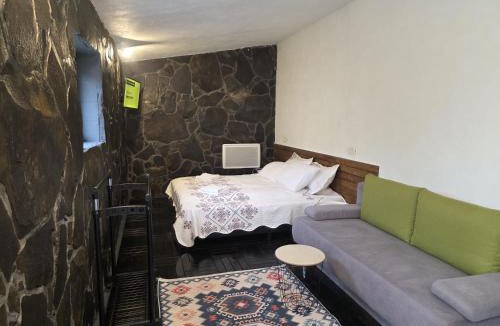 Brad Bed & Breakfast | Conacul Ancuței
