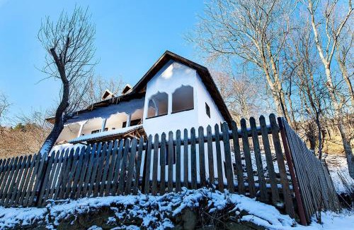Braesti Villa | Conacul Copilăriei