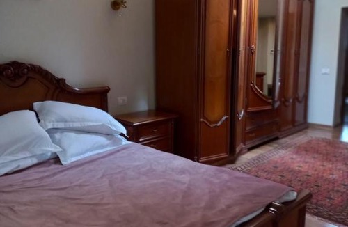 Joita House | Conacul cu Nuci