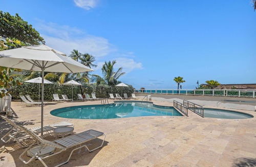 Puerta de Tierra Apartment | Concha Studio | located at the Condado Lagoon Villas building in Condado