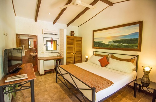 Brasilito Hotel | Conchal Hotel