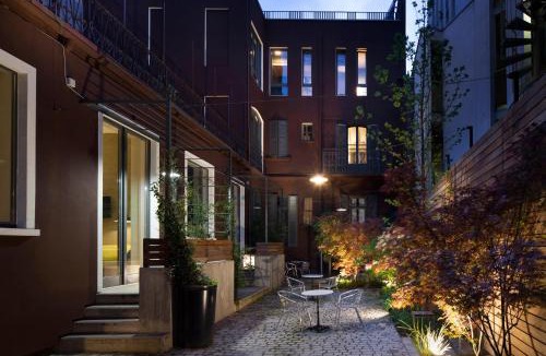 Chinatown Apartment | Concoct Milano