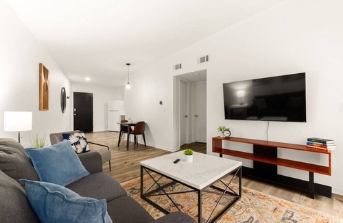 Orange Prairie Apartment | Concord B9 · Slice of the Good Life: Concord B9