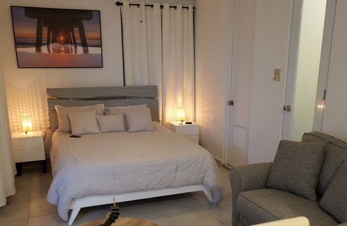 Guanajibo Bed & Breakfast | Condo/Direct Beach Access/Joyuda