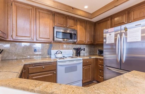 Mammoth Lakes Condo | Condo directly across from Canyon Lodge Big Ring