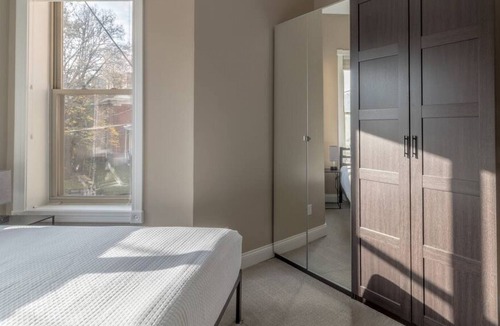 Mount Adams Condo | ★Condo for 4★Parking★Washer+Dryer★Nr Eden Park★