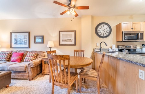 River Run Condo | Condo in River Run Village, Slope Views, Private Balcony w/Outdoor Seating!