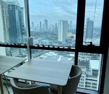 Wack-Wack Greenhills Apartment | Condo Roughly 30 mins from NAIA with view of Greenhills