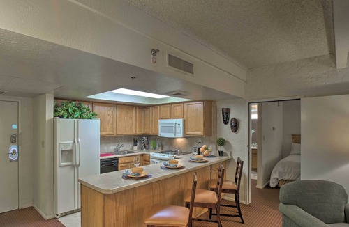 Inner Circle Condo | Condo w/ Pool Access - Walk to Salt River Fields!