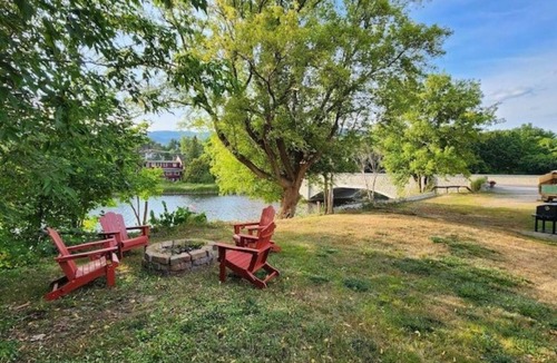 Wilmington Apartment | Condo with Backyard Oasis on Ausable River