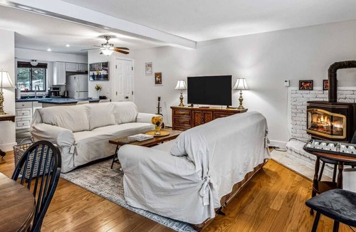 West Hartford Condo | Condo with Kayak Access & Fireplace, Windsor Village